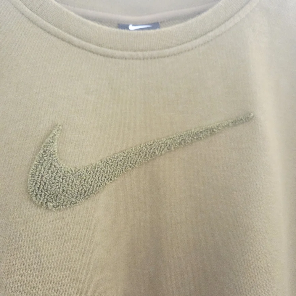 Nike olive green